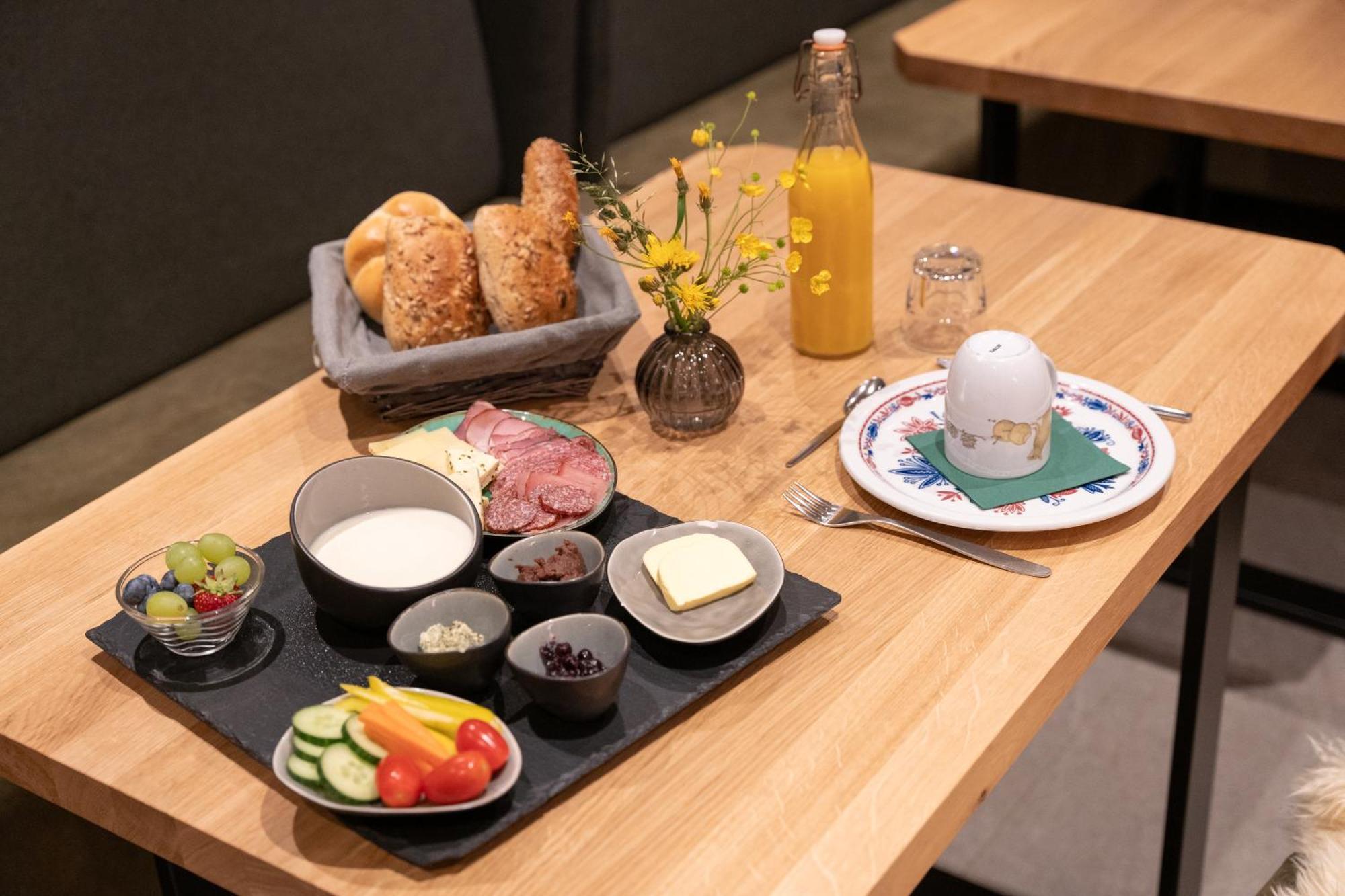 Jup - A Luxury Boutique Chalet Warth  Екстер'єр фото